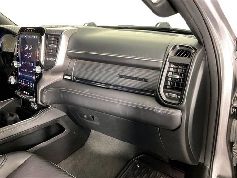 Used 2024 RAM 1500 Limited AWD/4WD image 21