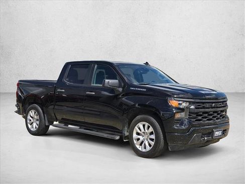 Used 2023 Chevrolet Silverado 1500 Custom RWD image 2