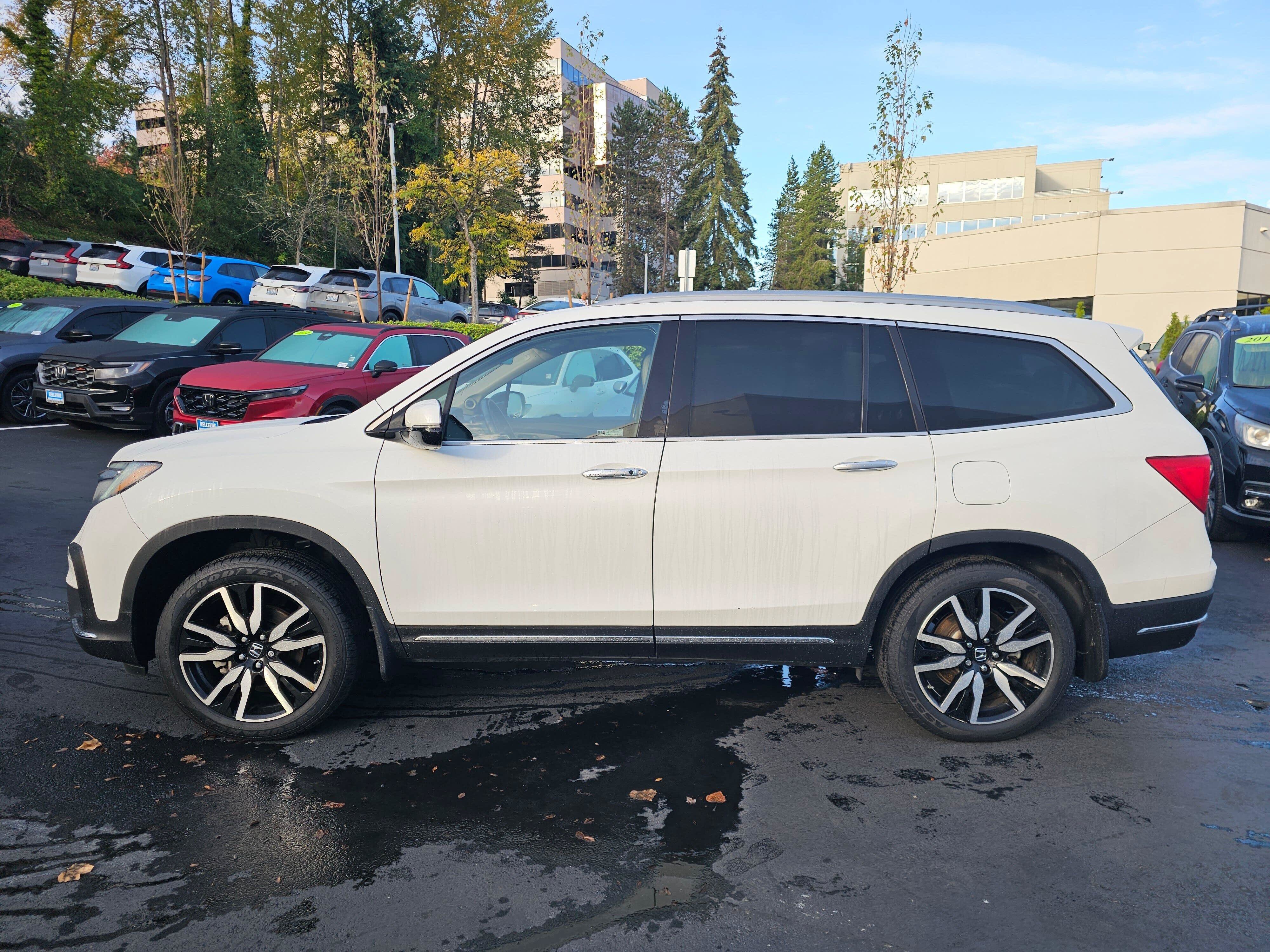 Used 2022 Honda Pilot Elite image 4
