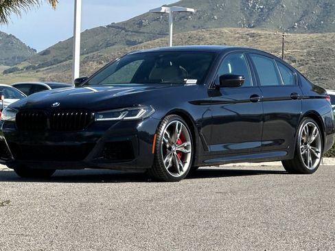 Used 2023 BMW M550i xDrive w/ Executive Package AWD/4WD image 7