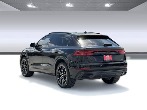 Used 2023 Audi Q8 Premium Plus w/ Premium Plus Package AWD/4WD image 3
