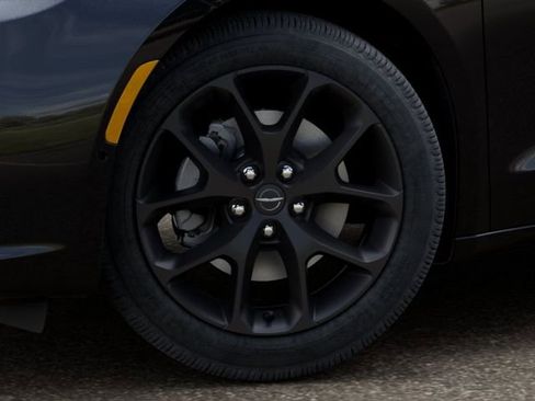 New 2026 Chrysler Pacifica Limited w/ Uconnect Theater Family Group image 8