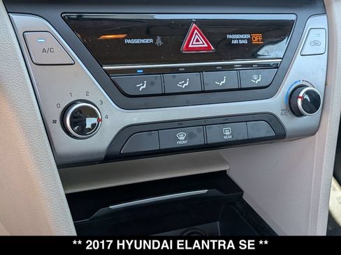 Used 2017 Hyundai Elantra SE FWD image 21