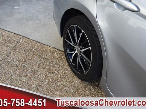 Used 2021 Toyota Camry SE image 13