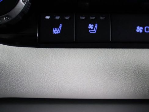 Used 2023 Toyota Tundra Capstone image 46