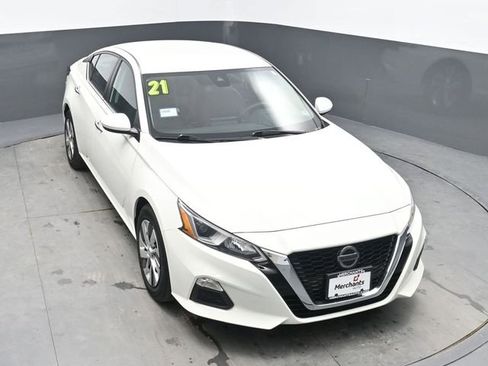 Used 2021 Nissan Altima 2.5 S FWD image 25