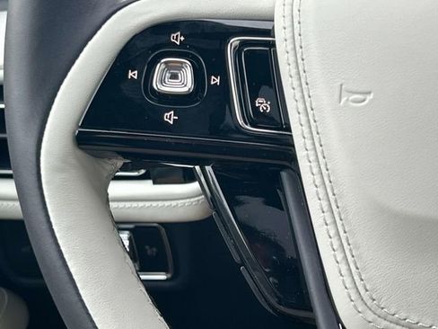 New 2026 Lincoln Aviator Black Label w/ Jet Appearance Package image 25