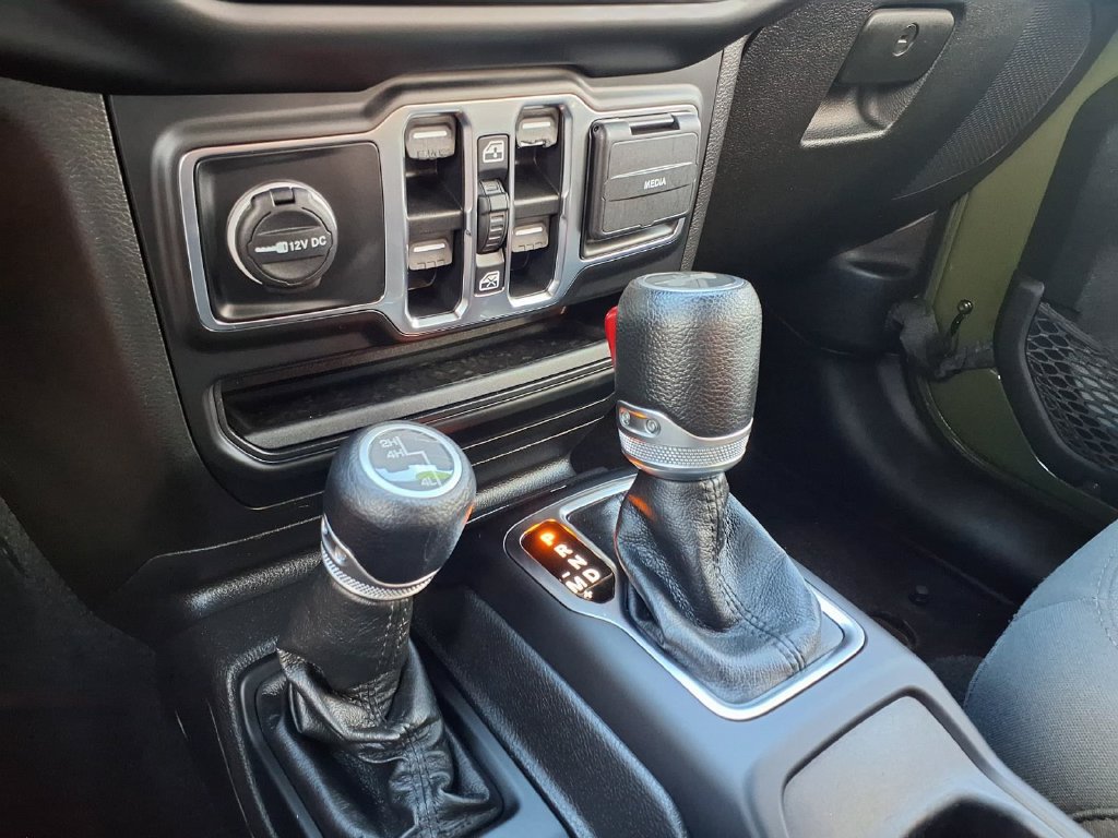Used 2022 Jeep Wrangler Unlimited Sport AWD/4WD image 5