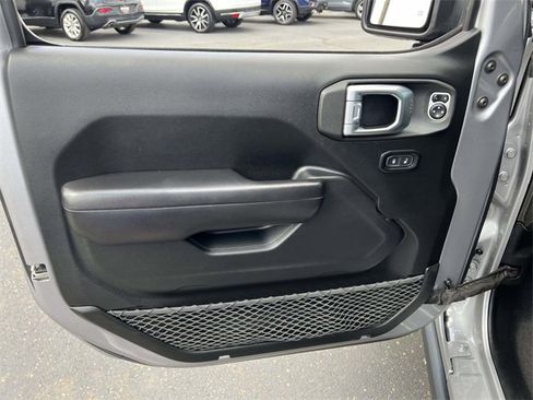 Used 2020 Jeep Gladiator Sport w/ Quick Order Package 24S image 12