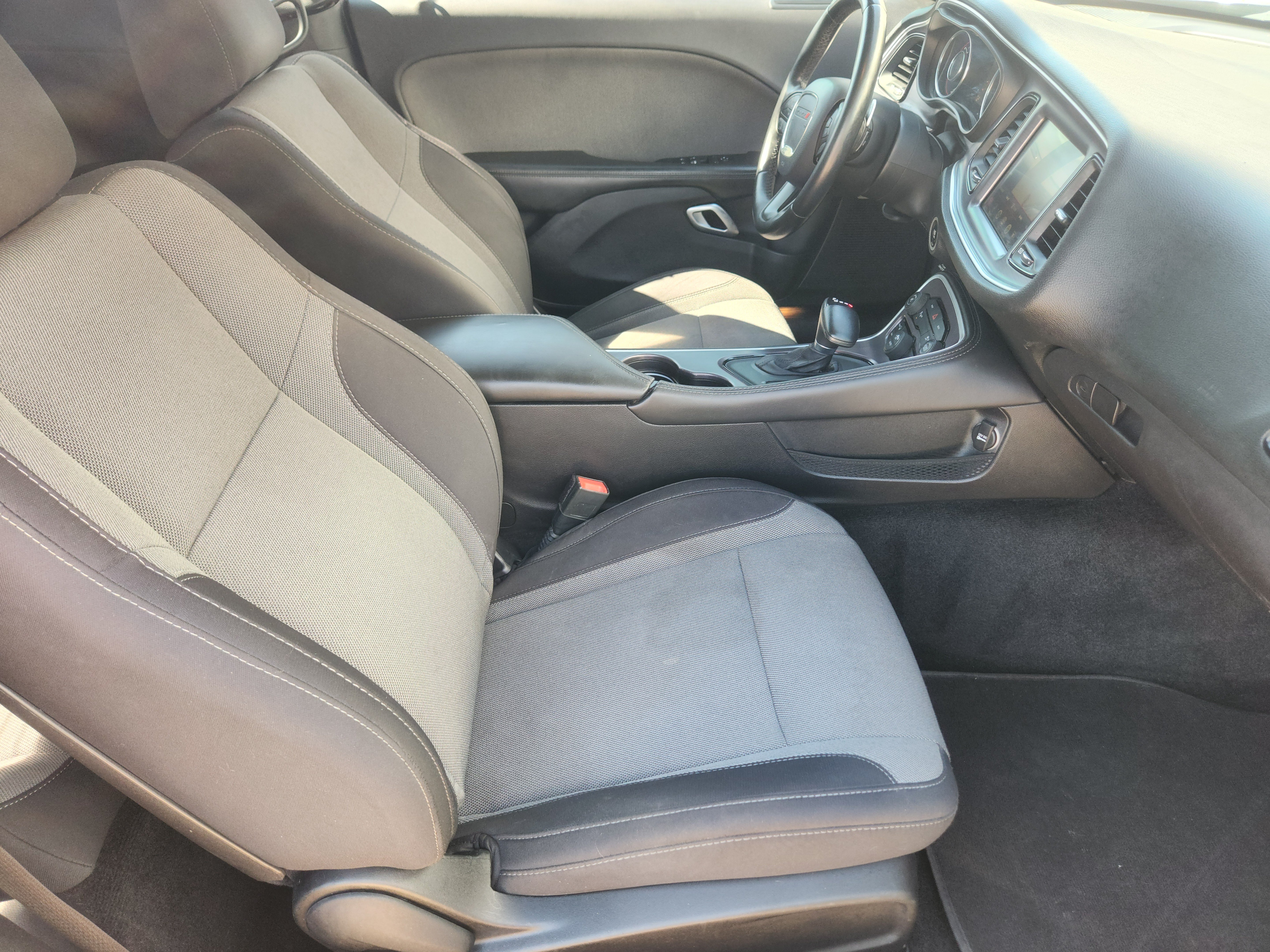 Used 2015 Dodge Challenger SXT w/ Super Sport Group (SS/T) RWD image 10