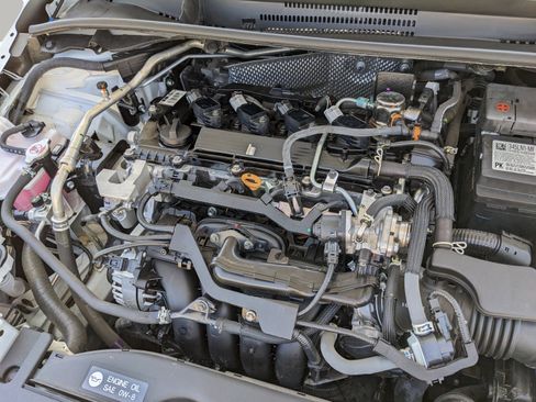 Used 2025 Toyota Corolla SE FWD image 11