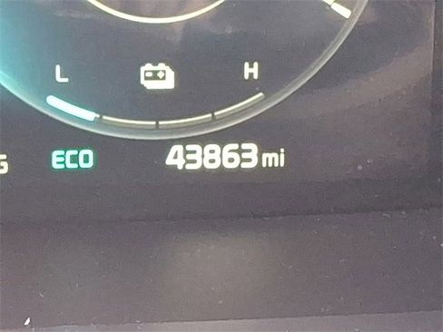 Used 2023 Kia Sorento SX Prestige image 22