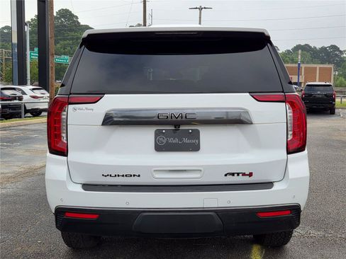 Used 2023 GMC Yukon AT4 w/ AT4 Premium Package AWD/4WD image 6