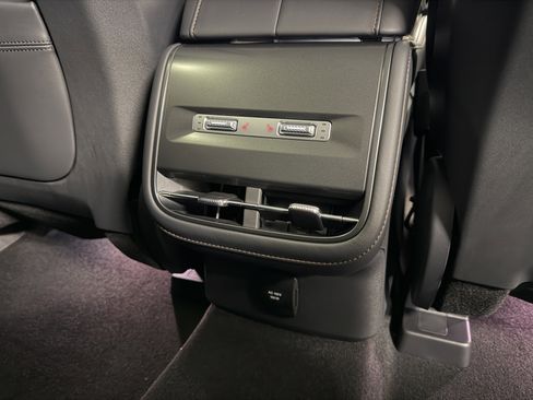 New 2026 Lincoln Nautilus Reserve image 28