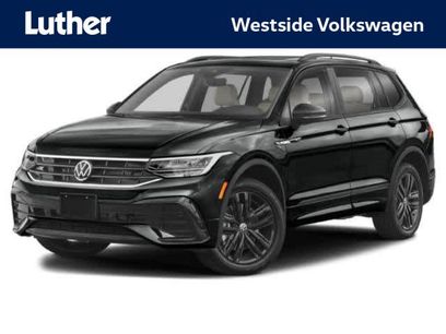 Certified 2023 Volkswagen Tiguan SE R-Line