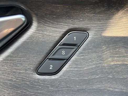 New 2025 Jeep Grand Cherokee L Limited w/ Trailer Tow Package image 24