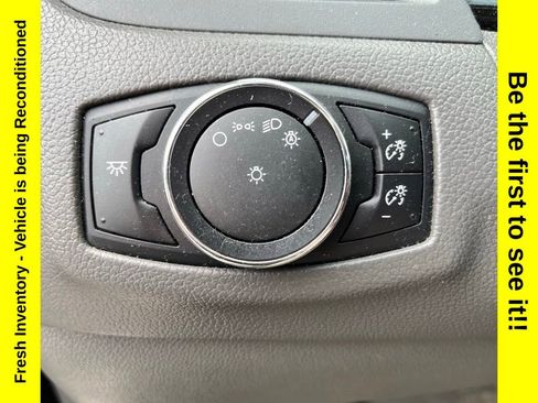 Used 2014 Ford Edge SE w/ Equipment Group 101A AWD/4WD image 28
