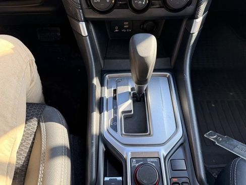 Used 2023 Subaru Forester Premium image 23