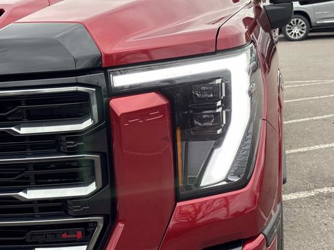 Used 2024 GMC Sierra 2500 AT4 w/ AT4 Premium Plus Package image 12