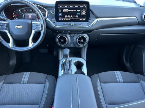 Used 2025 Chevrolet Blazer LT AWD/4WD image 15