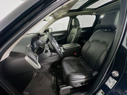 Used 2024 MAZDA CX-90 3.3 Turbo w/ Premium Package AWD/4WD image 13