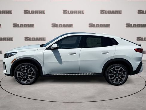 New 2026 BMW X2 xDrive28i w/ Convenience Package AWD/4WD image 2