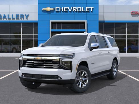 New 2026 Chevrolet Suburban Premier image 7