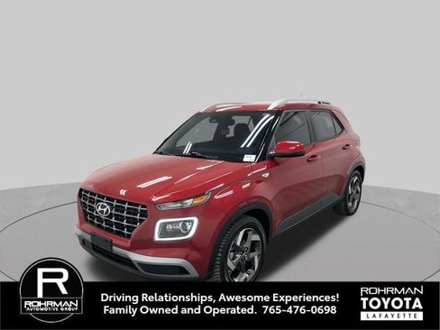 Used 2023 Hyundai Venue Limited FWD image 1