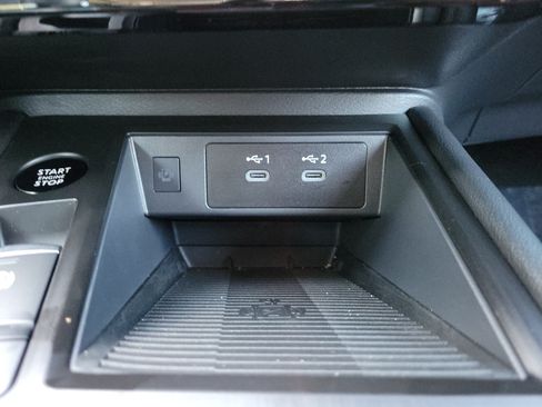 Certified 2025 Nissan Kicks SR FWD image 28