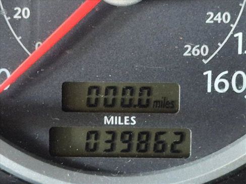 Used 2005 Chrysler Crossfire Limited RWD image 12