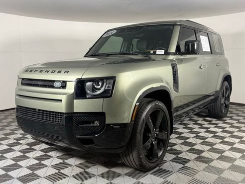 Used 2024 Land Rover Defender 110 X-Dynamic SE AWD/4WD image 2