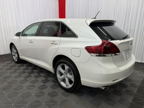 Used 2013 Toyota Venza XLE FWD image 4