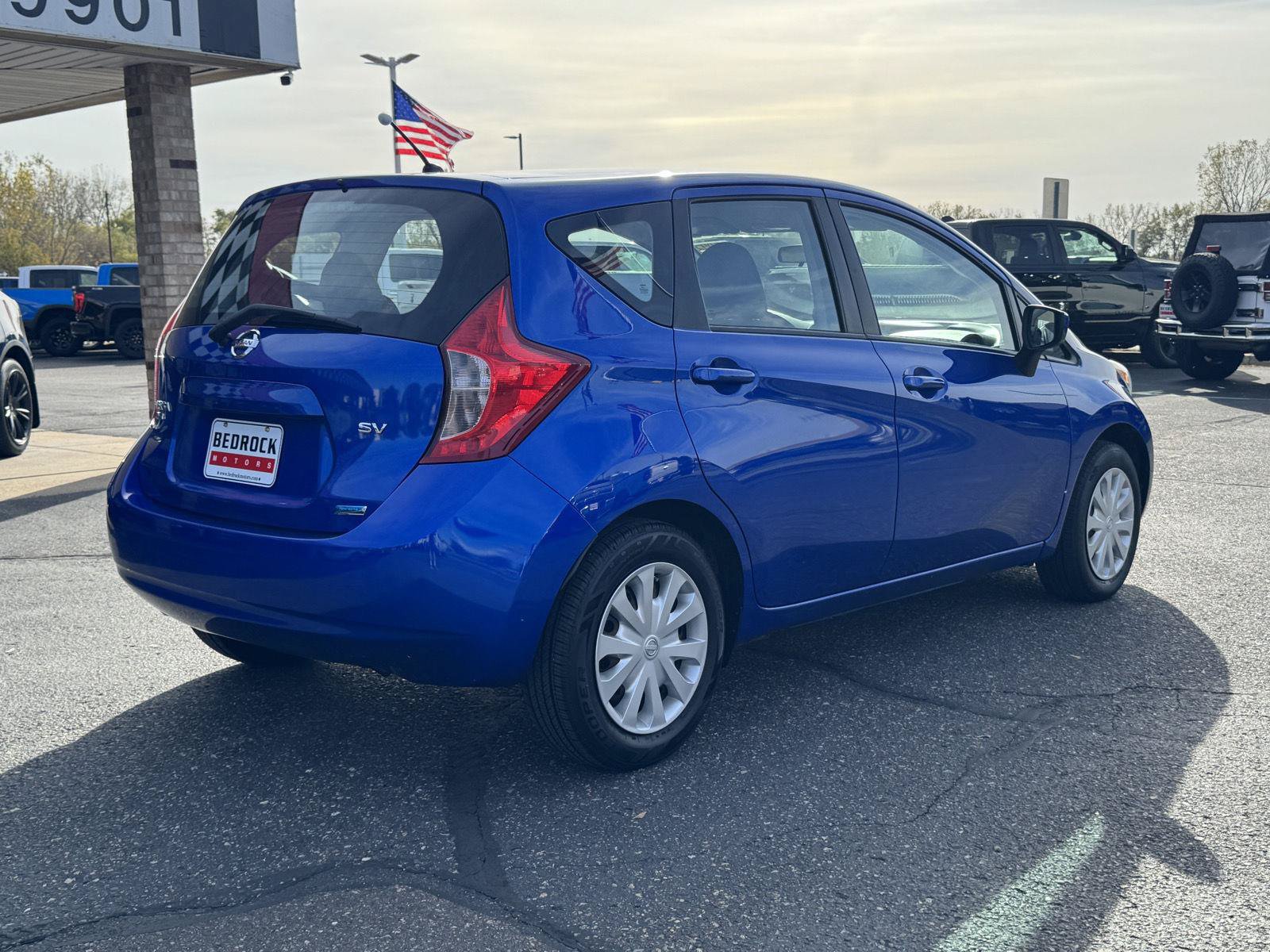 Used 2015 Nissan Versa Note SV FWD image 7
