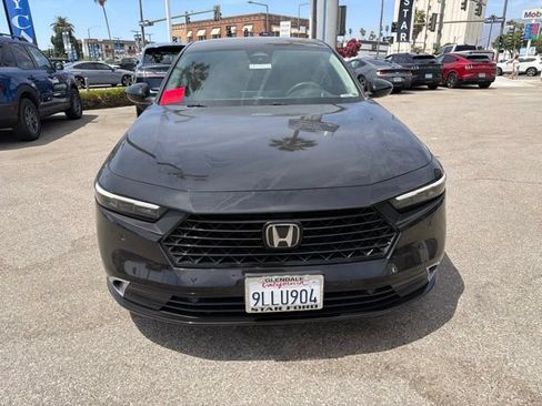 Used 2024 Honda Accord Touring image 2