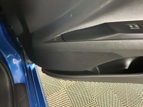 Used 2020 Toyota Camry LE FWD image 32