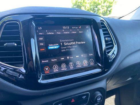 Used 2019 Jeep Compass Limited AWD/4WD image 8