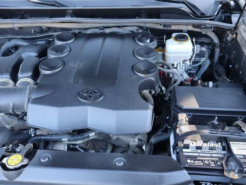 Used 2016 Toyota 4Runner Trail Premium AWD/4WD image 39
