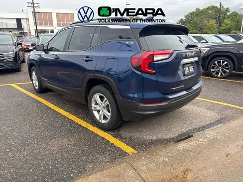 Used 2022 GMC Terrain SLE w/ Driver Convenience Package AWD/4WD image 3