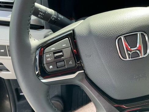 Used 2026 Honda Odyssey Touring image 21