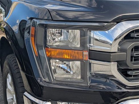 Used 2019 Ford F250 XLT w/ XLT Premium Package image 3