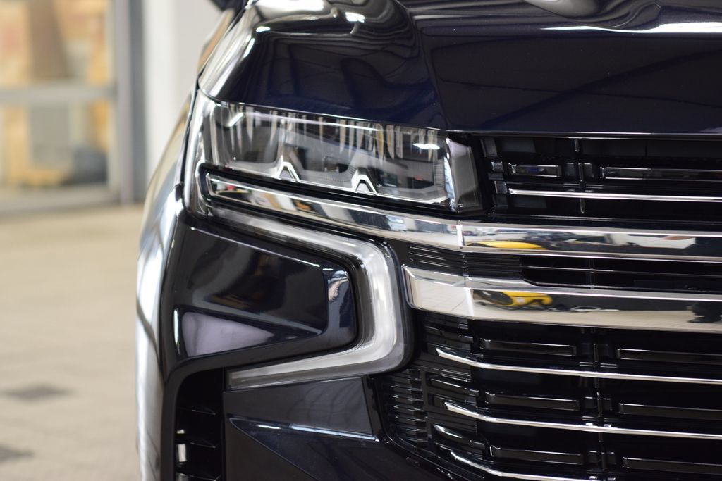 Used 2023 Chevrolet Tahoe LT w/ Luxury Package AWD/4WD image 12