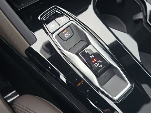 New 2025 Audi Q5 Premium Plus image 26