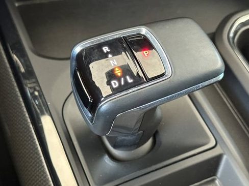 Used 2023 Chevrolet Silverado 1500 ZR2 w/ Technology Package AWD/4WD image 33