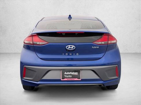 Used 2022 Hyundai Ioniq SE FWD image 7