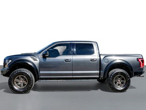 Used 2019 Ford F150 Raptor w/ Equipment Group 802A Luxury image 9