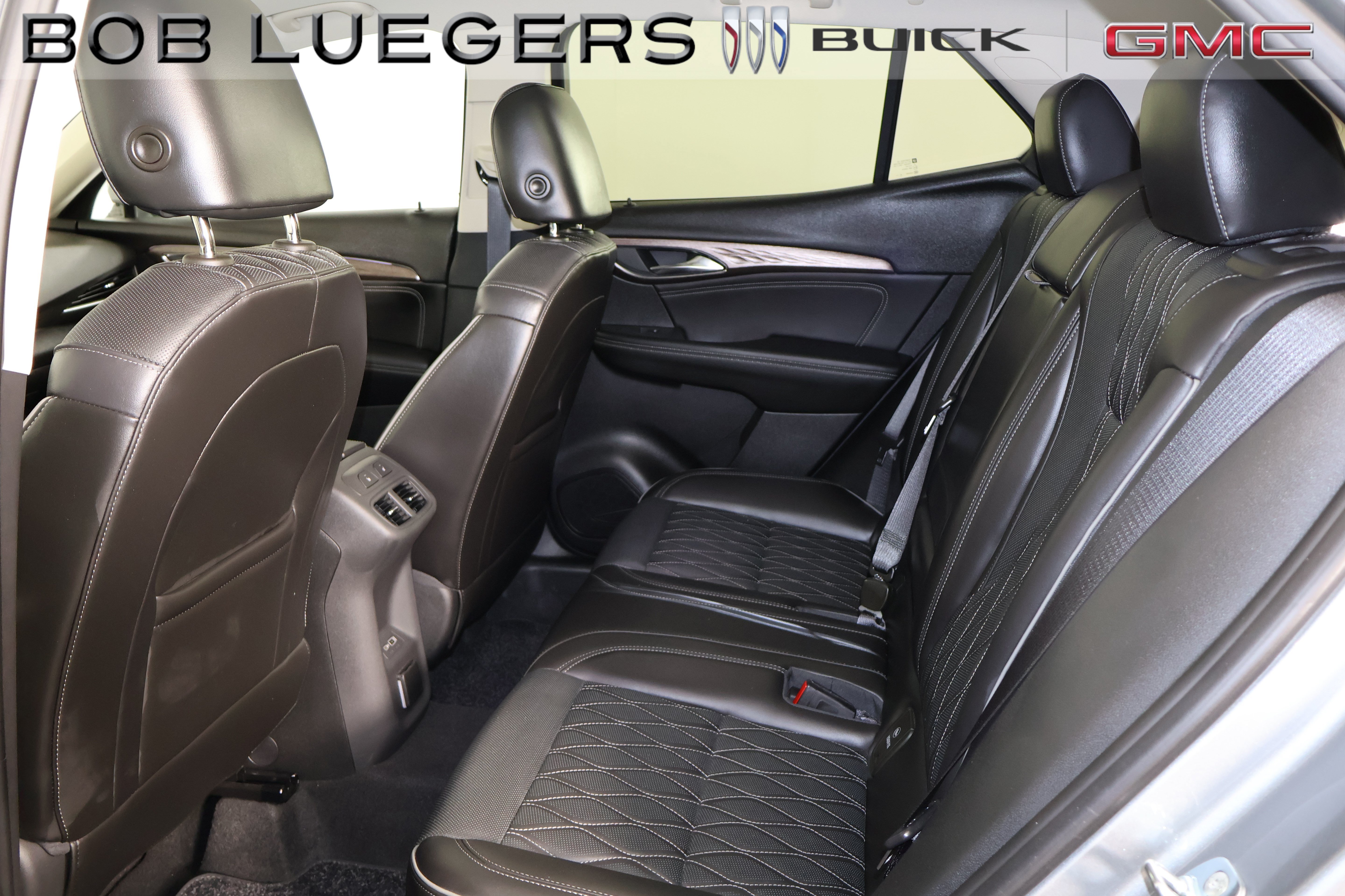 Certified 2023 Buick Envision Avenir AWD/4WD image 11