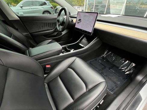 Used 2020 Tesla Model 3 Long Range AWD/4WD image 33