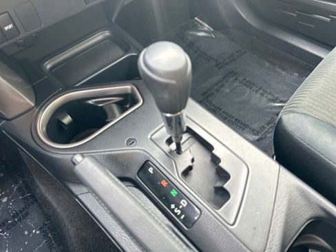 Used 2018 Toyota RAV4 LE image 24