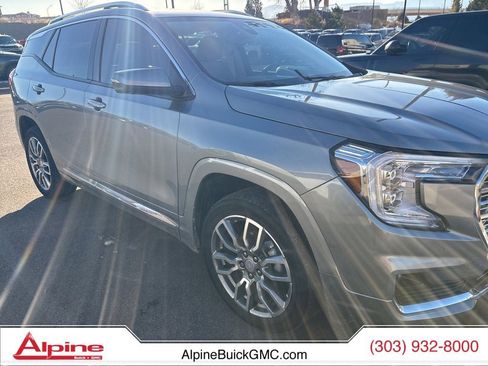 Used 2024 GMC Terrain Denali w/ Denali Premium Package image 2