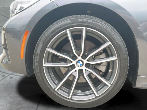 Used 2019 BMW 330i xDrive Sedan w/ Driving Assistance Package AWD/4WD image 25